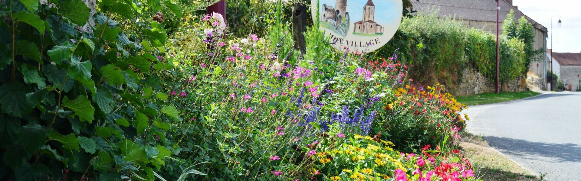 Sainte-Thérence est un village fleuri