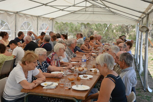 Barbecue au Stade & Repas des Cheveux d'Argent (Comité des Fêtes)