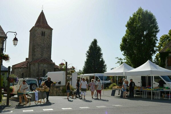 Marché - Place St Julien 